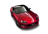 ニューヨーク国際自動車ショーで公開した「Mazda MX-5 Miata 25th Anniversary Edition」の、国内仕様となる特別仕様車「ロードスター25周年記念車」