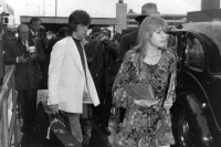 仏ブランド、サンローランの芸術プロジェクトに新たなミューズ