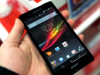 総務省情報通信政策研究所では、東京大学情報学環 橋元良明教授ほかと共同で、高校生の中で最もネット利用が進んでいると考えられる、東京都内の高校生に対する大規模な調査研究を実施した