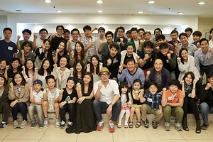 ハ・ジョンウが監督・主演を務めるといい企画段階から話題を集めていた映画『許三観売血記』が豪華キャスティングを確定し、来月3日にクランクインすると発表された。