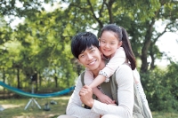 韓国ムンディファーマは、国内技術で開発した絆創膏メディフォームの新広告モデルにイ・スンギを抜擢したことを明らかにした。 韓国ムンディファーマは、国内技術で開発した絆創膏メディフォームの新広告モデルにイ・スンギを抜擢したことを明らかにした。