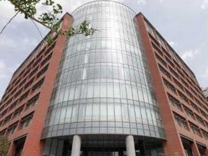 2014年6月6日、ローム株式会社は、2008年より産学連携を行っている中国・清華大学内「清華ローム電子工程館」において「清華-ローム国際産学連携フォーラム2014」を開催した。 2014年6月6日、ローム株式会社は、2008年より産学連携を行っている中国・清華大学内「清華ローム電子工程館」において「清華-ローム国際産学連携フォーラム2014」を開催した。