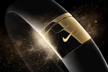 NIKE+ FUELBAND SEに限定色のゴールドカラー登場