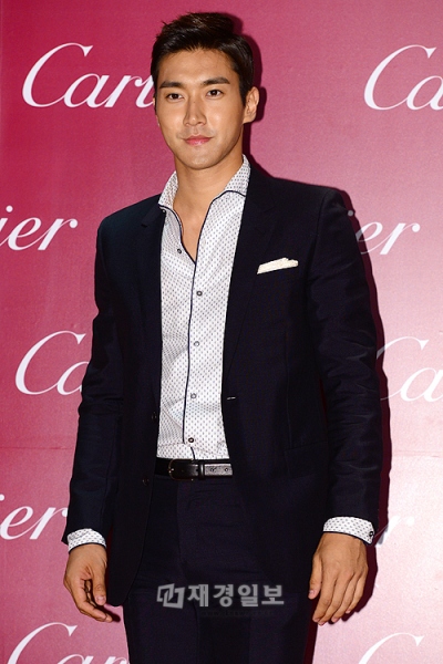 SUPER JUNIORのメンバー シウォンが最近、ジャッキー・チェン制作・主演の映画「DRAGON BLADE」(ドラゴン・ブレード)にキャスティングされたことが分かった。