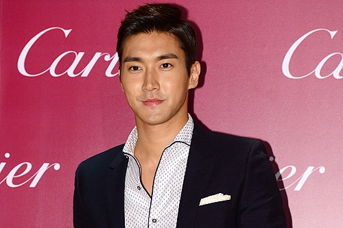 SUPER JUNIORのメンバー シウォンが最近、ジャッキー・チェン制作・主演の映画「DRAGON BLADE」(ドラゴン・ブレード)にキャスティングされたことが分かった。