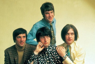 英国ロックバンド、ザ・キンクスが50周年記念で復刻リリース！未発表音源13曲収録