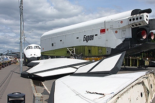 ブランの試験機 ゴーリキィ公園から全ロシア博覧センターへ移設 財経新聞
