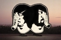 デス・フロム・アバヴ1979 10年ぶり新作の詳細が明らかに、リリック・ビデオも公開