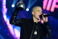 エミネム、“初のラッパー”としてウェンブリー・スタジアムの歴史に名を刻む