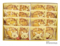 コージーコーナーは、パッケージに「くまのプーさん」を採用した「はちみつレモンマドレーヌ」2品を7月18日～8月17日に発売する。©DISNEY. Based on the “Winnie the Pooh” works by A.A. Milne and E.H. Shepard