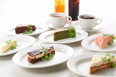 「栃木おやまゆうえんハーヴェストウォーク」で時間無制限のケーキ食べ放題サービスが開始された。