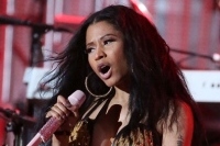 ニッキー・ミナージュ、新曲「アナコンダ」のリリース延期を突如発表