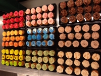 うさぎシュークリームで人気の店舗「ニコラシャール」は、「フラワーカップケーキ」を8月9日に新発売する。 うさぎシュークリームで人気の店舗「ニコラシャール」は、「フラワーカップケーキ」を8月9日に新発売する。