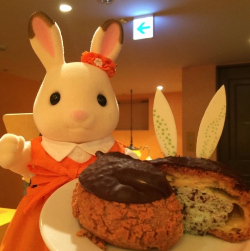 フランス出身のシェフ、ニコラシャールが作るうさぎシュークリームが好評のニコラシャール銀座本店から夏にぴったりの新作シューが登場する。