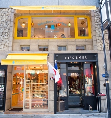 フランス出身のシェフ、ニコラシャールが作るうさぎシュークリームが好評のニコラシャール銀座本店から夏にぴったりの新作シューが登場する。