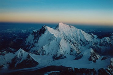 標高8463mの世界から見えるもの、石川直樹写真展 「MAKALU」六本木で開催