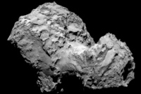 彗星探査機ロゼッタ、目的地のチュリュモフ・ゲラシメンコ彗星に到着（Image credit: ESA/Rosetta/MPS for OSIRIS Team MPS/UPD/LAM/IAA/SSO/INTA/UPM/DASP/IDA）