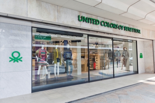 ベネトンジャパンは、京都宇治茶の老舗「伊藤久右衛門」とコラボレーションしたキャンペーンを開催する。