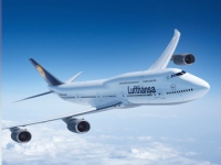 最新ジャンボジェットボーイング747?8インターコンチネンタル。効率性に優れるのは当然だが、その美しさは「空の女王」と呼ぶにふさわしい。