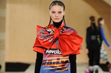 マーク BY マーク ジェイコブス 2014-15年秋冬コレクション - スポーティな遊び心