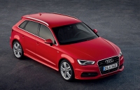 アウディジャパンは20日、プレミアムコンパクト5ドアモデル「Audi A3/ S3 Sportback」と、プレミアムコンパクトセダン「Audi A3 / S3 Sedan」の一部装備、仕様を変更して発売した。 アウディジャパンは20日、プレミアムコンパクト5ドアモデル「Audi A3/ S3 Sportback」と、プレミアムコンパクトセダン「Audi A3 / S3 Sedan」の一部装備、仕様を変更して発売した。