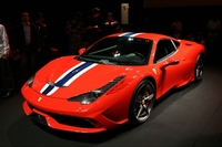 フェラーリ「458スペチアーレ」は、ほぼオーダーメイド感覚。