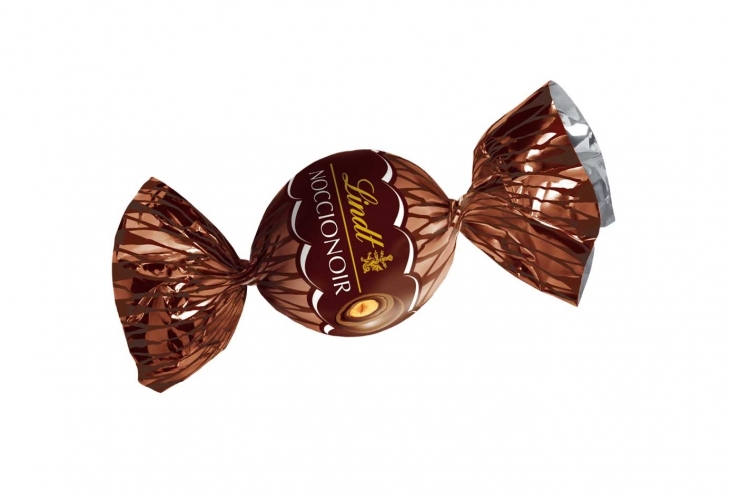 リンツショコラカフェ名古屋ラシック店は、「ピック＆ミックス」の拡張を記念して、9月5日から3日間限定でチョコレートの詰め放題を実施する。