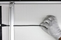 ポリウレタン弾性繊維 「ロイカ」を用いた伸縮する電線「ロボ電」