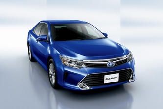 トヨタ自動車が9日にマイナーチェンジして発売した「カムリ」