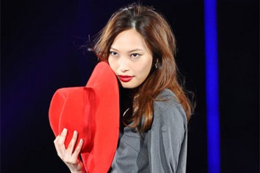 東京ガールズコレクション 2014 part3 - 剛力彩芽が新ヘアスタイルで登場