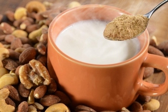 味源は、牛乳に溶かすだけで手軽に食べられる、パウダー状のグラノーラ「飲むグラ」シリーズ第2弾、ナッツ味の「飲むグラナッツ」を15日に発売する。