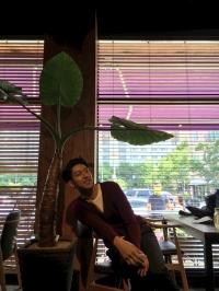 CNBLUEのイ・ジョンシンは「ケロケロ。『誘惑』ももうすぐ終わりか~・・・」とのコメントと共に2枚の写真を公開した。写真=イ・ジョンシンのツイッター CNBLUEのイ・ジョンシンは「ケロケロ。『誘惑』ももうすぐ終わりか~・・・」とのコメントと共に2枚の写真を公開した。写真=イ・ジョンシンのツイッター