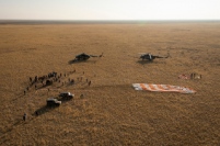 ソユーズTMA-12M宇宙船、地球に帰還（Image credit: NASA/Bill Ingalls）