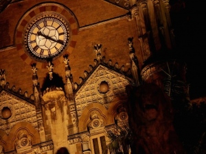 今年7月からインドでの生産を開始したTOTOは今後さらに現地での事業拡大を進めて行くことを明らかにした。TOTOがインドに進出を開始したのは2002年。当初は市場調査が主であり、商品としての便器を輸入販売する形で徐々に認知度を広げていった。 今年7月からインドでの生産を開始したTOTOは今後さらに現地での事業拡大を進めて行くことを明らかにした。TOTOがインドに進出を開始したのは2002年。当初は市場調査が主であり、商品としての便器を輸入販売する形で徐々に認知度を広げていった。