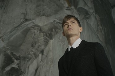 フェンディが2014年秋冬メンズコレクションをフィーチャーした動画を公開 - 新作バッグも登場