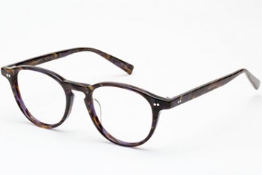 スタイリスト川上薫とエナロイドがコラボした眼鏡が登場