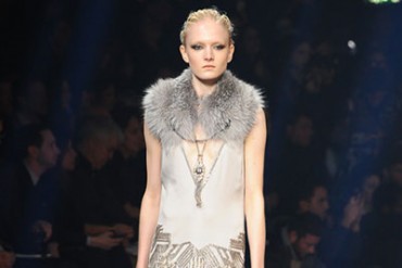 【ライブ配信】ロベルト カヴァリ 2015年春夏コレクション