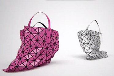 バッグがダンス！ジャンプ！BAO BAO ISSEY MIYAKEのユニークな動画を公開