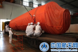 嫦娥五号飛行試験機を打ち上げる、長征三号丙改二型ロケットが完成（Image credit: 中国航天報）