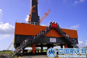 長征五号と長征七号ロケット用の移動発射台が完成（Image credit: 中国航天報）