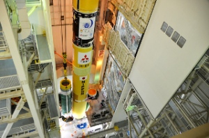 H-IIAロケット25号機、台風接近も現時点で打ち上げ日変更なし(Image credit: 三菱重工業) H-IIAロケット25号機、台風接近も現時点で打ち上げ日変更なし(Image credit: 三菱重工業)