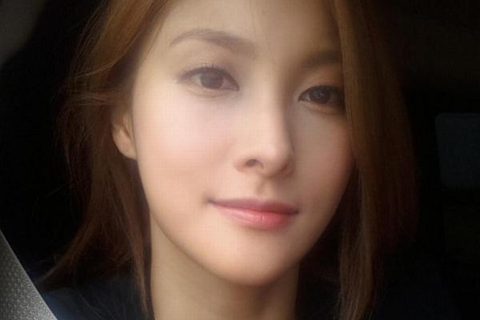 KARAのギュリが結婚式の司会に初挑戦することになり、緊張の胸の内を告白した。写真：ギュリのツイッター