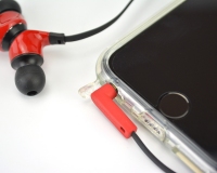 スペックコンピュータは、“凛としたオーラで包み込む”というクリアな透明感が特徴のiPhone6・iPhone6Plus用ケース『Ringke Fusion』を10月下旬に発売する。 スペックコンピュータは、“凛としたオーラで包み込む”というクリアな透明感が特徴のiPhone6・iPhone6Plus用ケース『Ringke Fusion』を10月下旬に発売する。