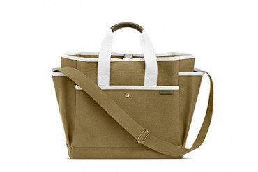 フラグメント監修L／ユニフォームのハンドメイドバッグをザ プール青山で発売