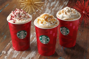 スターバックスから「スノー メイプル トフィー ラテ」など3種の季節限定ドリンク