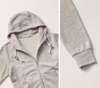 デサントは、「ルコックスポルティフ」ブランドより、2014年のイメージキャラクターの梨花さんとコラボレーションしたアイテム4種類を販売する。