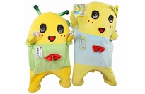 公認の弟“ふなごろー” （左） と“ふなっしー