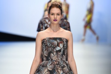 ハナエモリ デザイン バイ ユウ アマツ 2015年春夏コレクション - 蝶と共に新しいイメージを