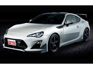 トヨタ86TRDコンプリート「14R-60」は、究極86として開発したテスト車両「86 TRD Griffon Concept」をベースとする。この「86 TRD Griffon Concept」は「筑波サーキットコース2000」にてベストラップ58秒407を記録したモデルだ トヨタ86TRDコンプリート「14R-60」は、究極86として開発したテスト車両「86 TRD Griffon Concept」をベースとする。この「86 TRD Griffon Concept」は「筑波サーキットコース2000」にてベストラップ58秒407を記録したモデルだ