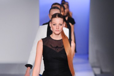 タエ アシダ 2015年春夏コレクション - 遊び心を忘れない、気品あふれる大人の女性像